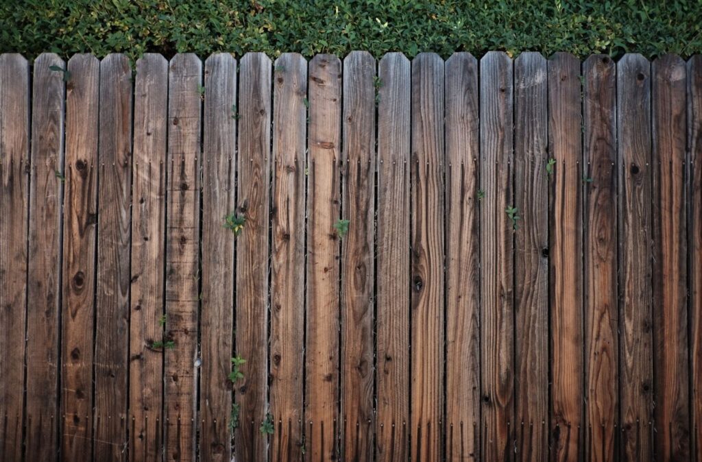 fence stain